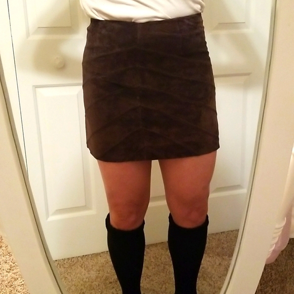 Suede Mini skirt size 6 - Picture 1 of 4